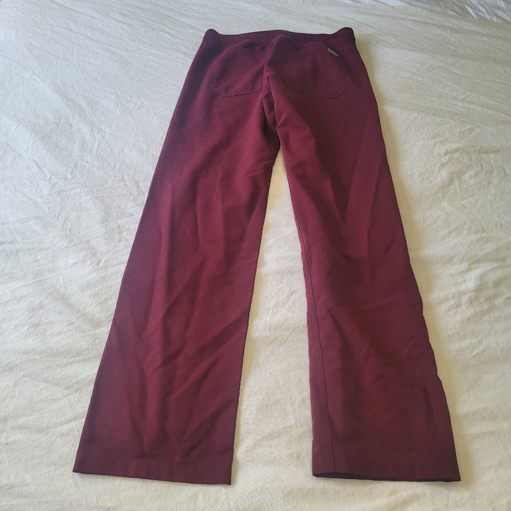 Figs Livingston Highwaisted Scrub Pants Burgundy Womens Size XS Medical Nurse - Picture 5 of 6